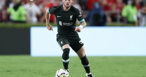 El Liverpool se enfrenta a una decisión crucial sobre el futuro del centrocampista de 22 años El Liverpool se enfrenta a una decisión crucial sobre el futuro del centrocampista de 22 años