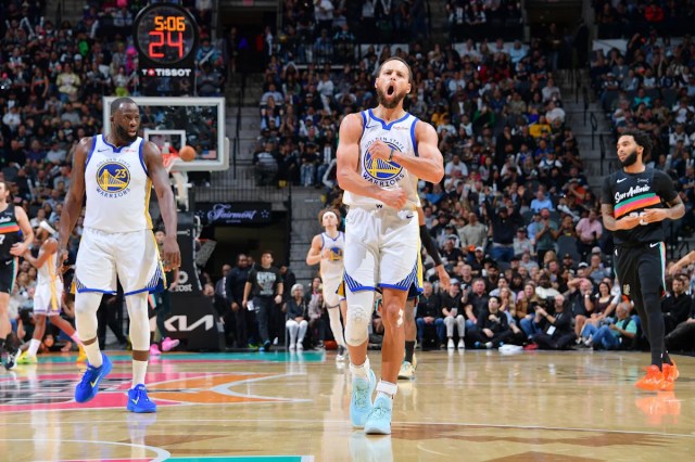 Curry y Jokić estallan y Kalen DeBoer se pone la “sudadera negra de la muerte” Curry y Jokić estallan y Kalen DeBoer se pone la “sudadera negra de la muerte”