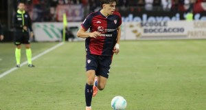 El Barcelona añade al lateral en ascenso de 21 años a su lista de fichajes El Barcelona añade al lateral en ascenso de 21 años a su lista de fichajes