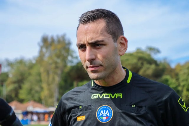 El ex árbitro de la Serie A tiene “algunas dudas” después de que se pasara otro posible penalti en el empate 1-1 entre la Fiorentina y el Inter de Milán El ex árbitro de la Serie A tiene “algunas dudas” después de que se pasara otro posible penalti en el empate 1-1 entre la Fiorentina y el Inter de Milán