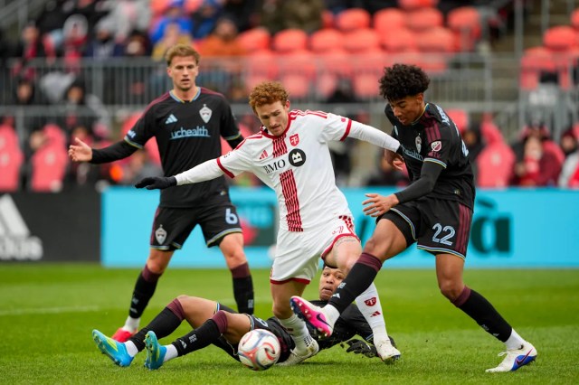 Toronto FC completa una salvaje remontada 3-2 contra Colorado Rapids detrás del primer gol de Josh Sargent en la MLS, atroz gol en propia meta de Zack Steffen Toronto FC completa una salvaje remontada 3-2 contra Colorado Rapids detrás del primer gol de Josh Sargent en la MLS, atroz gol en propia meta de Zack Steffen