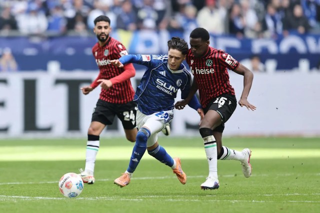 Oficial | Nöel Aseko del Hannover regresará al Bayern de Múnich en verano tras la activación de la opción de recompra por 2,5 millones de euros Oficial | Nöel Aseko del Hannover regresará al Bayern de Múnich en verano tras la activación de la opción de recompra por 2,5 millones de euros