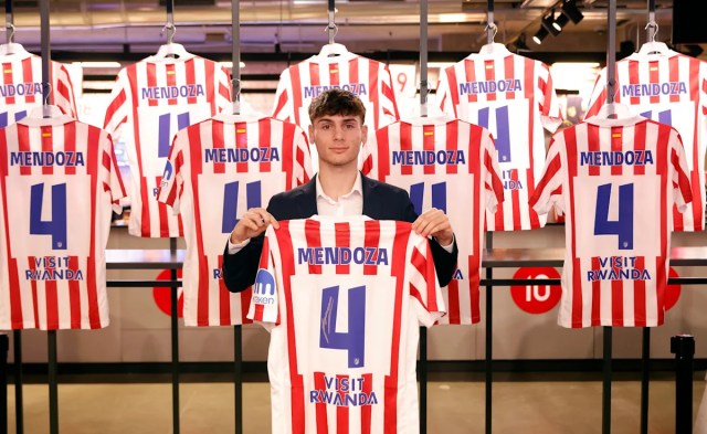 El fichaje del Atlético de Madrid aborda las comparaciones con Pedri del Barcelona El fichaje del Atlético de Madrid aborda las comparaciones con Pedri del Barcelona