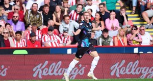 El Leeds United se enfrenta a una dura competencia por este talentoso defensor: ¿buena elección para Farke? El Leeds United se enfrenta a una dura competencia por este talentoso defensor: ¿buena elección para Farke?