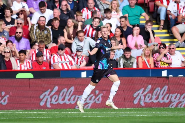 El Leeds United se enfrenta a una dura competencia por este talentoso defensor: ¿buena elección para Farke? El Leeds United se enfrenta a una dura competencia por este talentoso defensor: ¿buena elección para Farke?