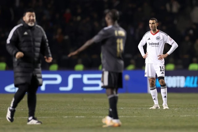 El trío del Eintracht Frankfurt podría irse si no logran clasificarse para Europa El trío del Eintracht Frankfurt podría irse si no logran clasificarse para Europa