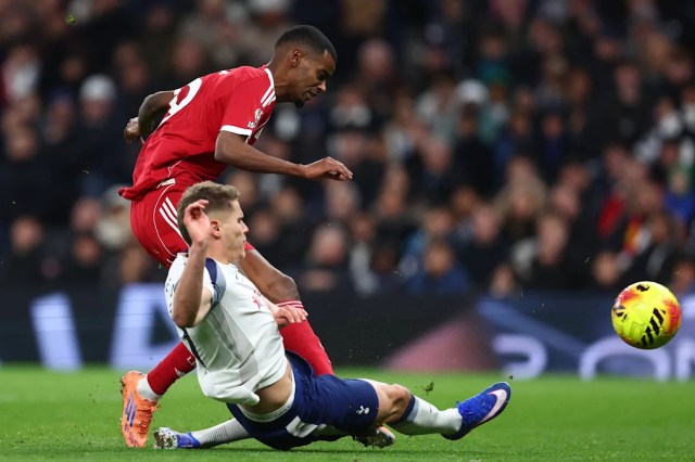 Slot disipa los temores de lesiones tras la derrota de Brighton Slot disipa los temores de lesiones tras la derrota de Brighton