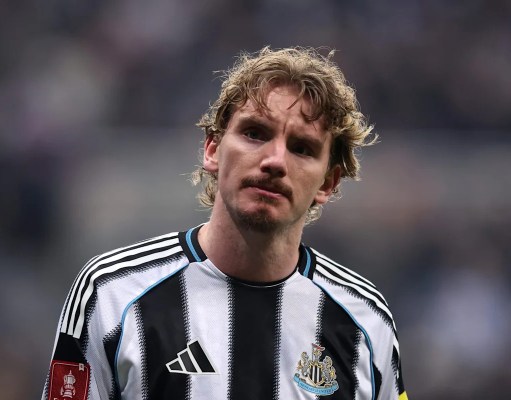 Julian Nagelsmann cita las tácticas de Eddie Howe como una de las razones de los problemas de forma de Nick Woltemade: “No estará a 80 metros de la portería con nosotros”. Julian Nagelsmann cita las tácticas de Eddie Howe como una de las razones de los problemas de forma de Nick Woltemade: “No estará a 80 metros de la portería con nosotros”.