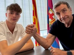 Oficial: El Barcelona consigue la renovación de dos joyas de La Masia Oficial: El Barcelona consigue la renovación de dos joyas de La Masia