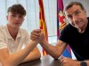 Oficial: El Barcelona consigue la renovación de dos joyas de La Masia Oficial: El Barcelona consigue la renovación de dos joyas de La Masia