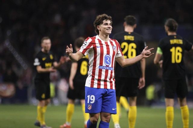 Julián Álvarez, del Atlético de Madrid, sobre la charla entre Barcelona y Arsenal: “No puedo estar negando rumores constantemente” Julián Álvarez, del Atlético de Madrid, sobre la charla entre Barcelona y Arsenal: “No puedo estar negando rumores constantemente”
