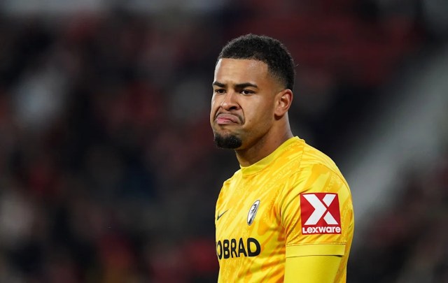 El portero del Friburgo, Noah Atubolu, habla del aullido de la Europa League en la derrota de semifinales del partido de ida contra el Braga El portero del Friburgo, Noah Atubolu, habla del aullido de la Europa League en la derrota de semifinales del partido de ida contra el Braga