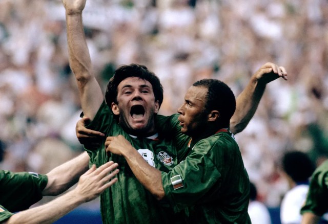 A 62 días del Mundial: cuando Ray Houghton hizo sonreír a los irlandeses A 62 días del Mundial: cuando Ray Houghton hizo sonreír a los irlandeses