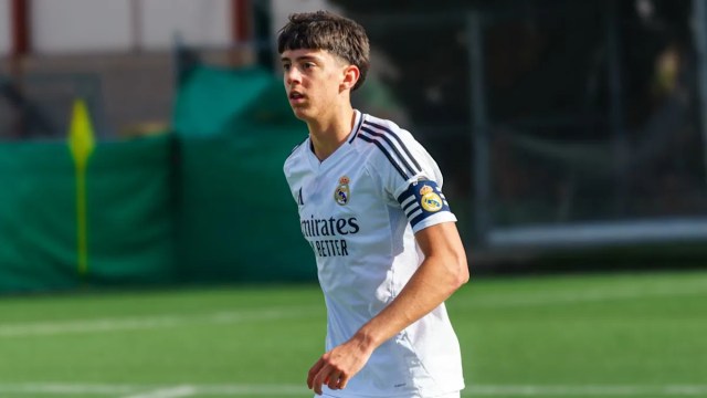 El Real Madrid acuerda un contrato de 100 millones de euros para el defensa de 16 años El Real Madrid acuerda un contrato de 100 millones de euros para el defensa de 16 años