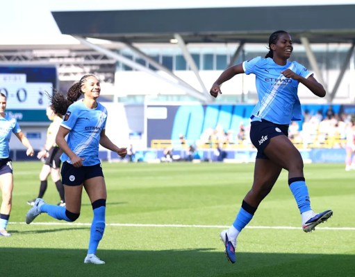 Bunny Shaw canta mientras el City supera a los Spurs Bunny Shaw canta mientras el City supera a los Spurs