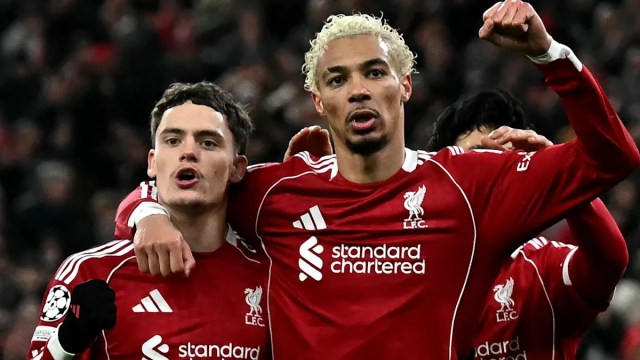 Isak debería estar “preocupado” por el estado de forma de Ekitike: Rooney Isak debería estar “preocupado” por el estado de forma de Ekitike: Rooney