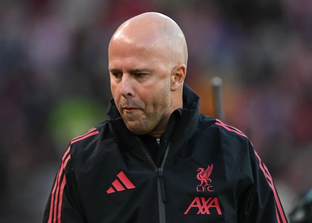 Un experto de la industria afirma que hay grandes interrogantes para Liverpool y Arne Slot Un experto de la industria afirma que hay grandes interrogantes para Liverpool y Arne Slot