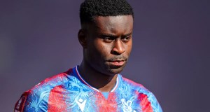 Arne Slot cierra los rumores sobre un posible acuerdo con Marc Guehi Arne Slot cierra los rumores sobre un posible acuerdo con Marc Guehi