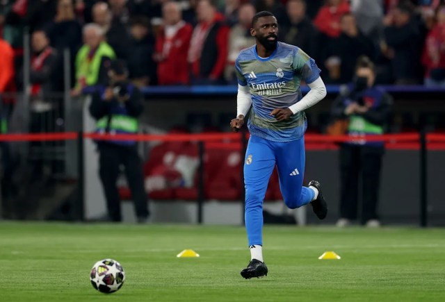 El Real Madrid ofrece una prórroga de un año al líder defensivo El Real Madrid ofrece una prórroga de un año al líder defensivo