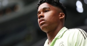 Endrick Felipe reflexiona sobre los problemas del Real Madrid: “Es difícil que cualquiera juegue allí” Endrick Felipe reflexiona sobre los problemas del Real Madrid: “Es difícil que cualquiera juegue allí”