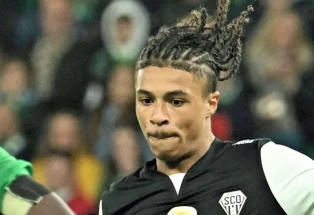 Liverpool vinculado con rápido ex compañero de equipo de Ekitike Liverpool vinculado con rápido ex compañero de equipo de Ekitike