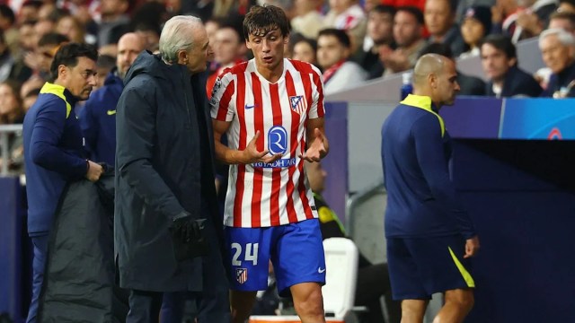 Robin Le Normand del Atlético de Madrid sobre la tarjeta roja a Gerard Martin: “Si hago lo mismo, sin duda me expulsarán” Robin Le Normand del Atlético de Madrid sobre la tarjeta roja a Gerard Martin: “Si hago lo mismo, sin duda me expulsarán”