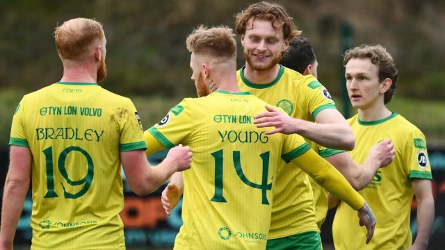 Caernarfon Town mira la historia de la Copa de Gales Caernarfon Town mira la historia de la Copa de Gales