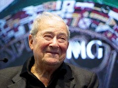 Top Rank Boxing firma un acuerdo de derechos de medios de varios años con el servicio de transmisión DAZN Top Rank Boxing firma un acuerdo de derechos de medios de varios años con el servicio de transmisión DAZN