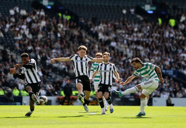 El defensor del Celtic atrae el interés de Argentina en medio de conversaciones permanentes sobre transferencias: por qué los aros deberían priorizar un movimiento El defensor del Celtic atrae el interés de Argentina en medio de conversaciones permanentes sobre transferencias: por qué los aros deberían priorizar un movimiento