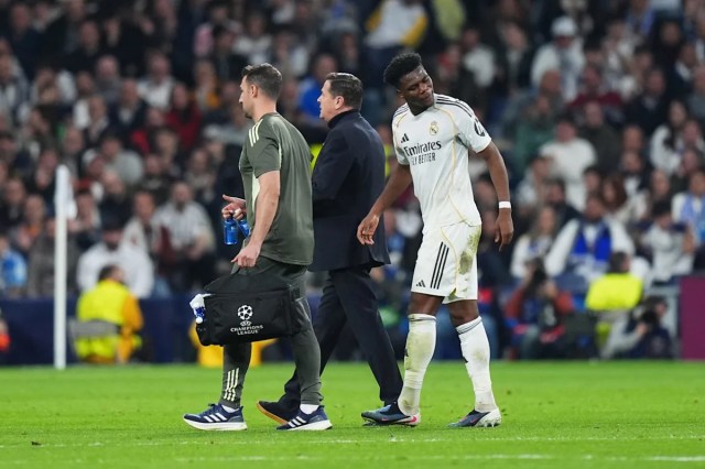 El centrocampista del Real Madrid plantea una nueva preocupación por sus lesiones tras la victoria del Manchester City: “No sé si tengo algo mal” El centrocampista del Real Madrid plantea una nueva preocupación por sus lesiones tras la victoria del Manchester City: “No sé si tengo algo mal”