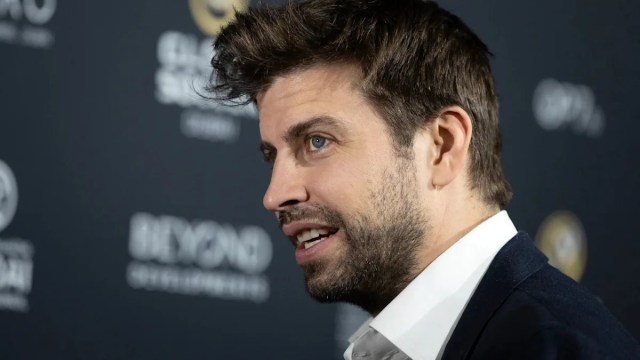 Gerard Piqué, sancionado con dos meses de suspensión como propietario del Andorra tras un enfrentamiento con el árbitro Gerard Piqué, sancionado con dos meses de suspensión como propietario del Andorra tras un enfrentamiento con el árbitro