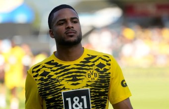 La marcha del defensor del Borussia Dortmund Almugera Kabar al Hamburgo se derrumba por problemas de condición física La marcha del defensor del Borussia Dortmund Almugera Kabar al Hamburgo se derrumba por problemas de condición física