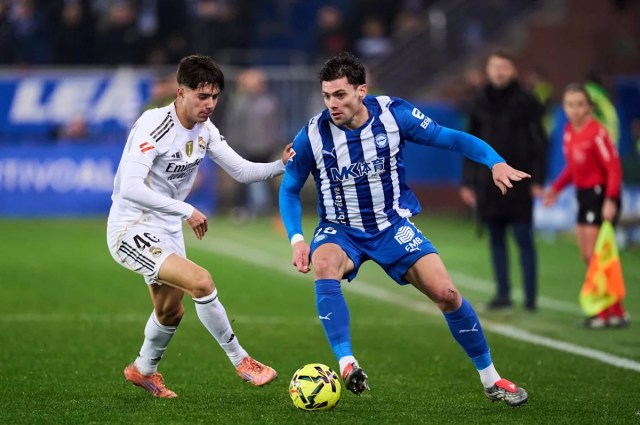 El Arsenal planea fichar en verano al defensa del Real Madrid El Arsenal planea fichar en verano al defensa del Real Madrid