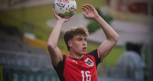 El Brentford está cerca de completar el fichaje del defensa por 20 millones de euros El Brentford está cerca de completar el fichaje del defensa por 20 millones de euros