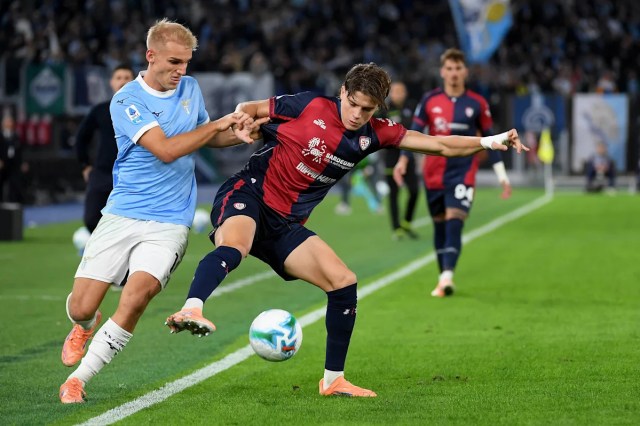 El Barcelona busca un segundo defensa de la Serie A en medio de la persecución de Alessandro Bastoni El Barcelona busca un segundo defensa de la Serie A en medio de la persecución de Alessandro Bastoni