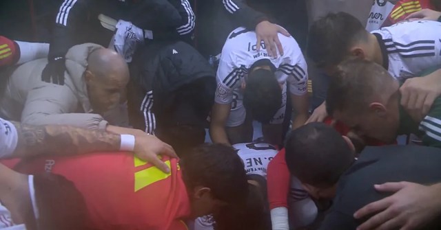 MIRA: El técnico del Albacete predice una victoria histórica sobre el Real Madrid en el vestuario antes del partido MIRA: El técnico del Albacete predice una victoria histórica sobre el Real Madrid en el vestuario antes del partido