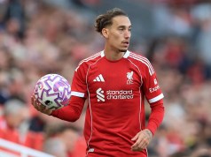 La Roma necesita un reemplazo antes de permitir que regrese el reemplazo de Robertson La Roma necesita un reemplazo antes de permitir que regrese el reemplazo de Robertson