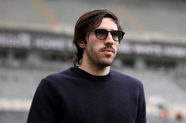 El Arsenal está enfrascado en una batalla a tres bandas por este as del Newcastle United: ¿Vale la pena luchar? El Arsenal está enfrascado en una batalla a tres bandas por este as del Newcastle United: ¿Vale la pena luchar?