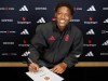 Kobbie Mainoo firma un nuevo contrato con el Manchester United hasta 2031 Kobbie Mainoo firma un nuevo contrato con el Manchester United hasta 2031