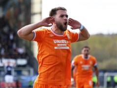 Los Rangers respaldados para aceptar una gran oferta por el mediocampista de 25 años: ¿Deberían cobrarlo? Los Rangers respaldados para aceptar una gran oferta por el mediocampista de 25 años: ¿Deberían cobrarlo?