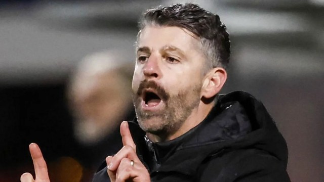 Robinson busca respuestas mientras admite la “batalla por el descenso” Robinson busca respuestas mientras admite la “batalla por el descenso”