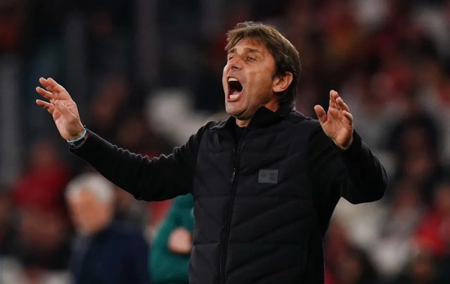 Conte, furioso tras el balón suelto del Napoli contra 10 hombres: “Esto debería dolernos” Conte, furioso tras el balón suelto del Napoli contra 10 hombres: “Esto debería dolernos”