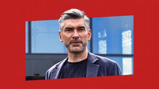 Richard Hughes podría fichar a un centrocampista especial por segunda vez Richard Hughes podría fichar a un centrocampista especial por segunda vez