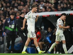 El Real Madrid mantiene la fe en el joven defensa pese al costoso error ante la Real Sociedad El Real Madrid mantiene la fe en el joven defensa pese al costoso error ante la Real Sociedad