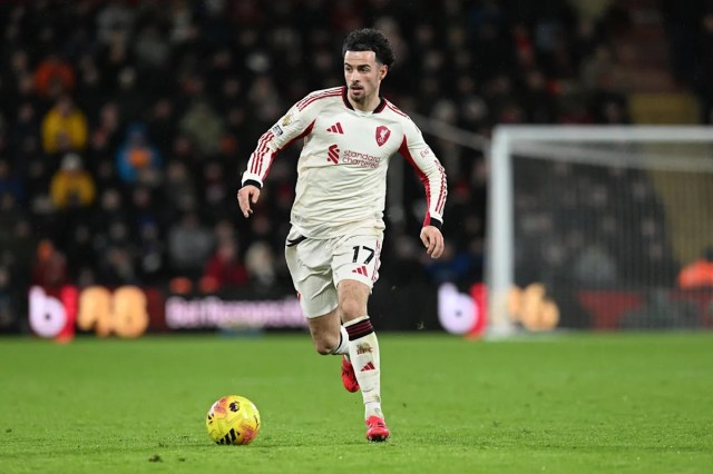 Informe: el Newcastle United busca fichar en verano al centrocampista del Liverpool Informe: el Newcastle United busca fichar en verano al centrocampista del Liverpool