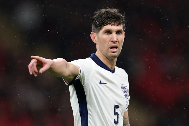 El defensor veterano vinculado al Everton no se apresurará a tomar ninguna decisión: ¿podrán atraerlo? El defensor veterano vinculado al Everton no se apresurará a tomar ninguna decisión: ¿podrán atraerlo?