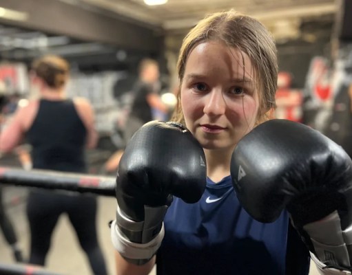 Adolescente del boxeo venció ataques de pánico para levantar título importante Adolescente del boxeo venció ataques de pánico para levantar título importante