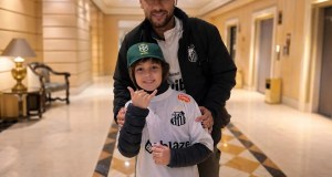 Neymar se reúne con su homónimo argentino antes del partido en Buenos Aires Neymar se reúne con su homónimo argentino antes del partido en Buenos Aires