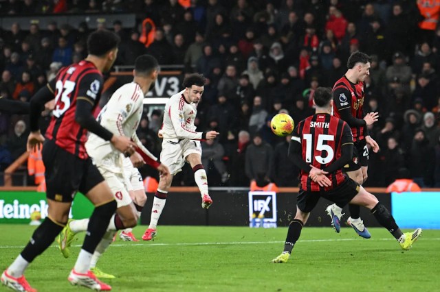 El gol tardío de Adli le da al Bournemouth una espectacular victoria por 3-2 sobre el Liverpool El gol tardío de Adli le da al Bournemouth una espectacular victoria por 3-2 sobre el Liverpool