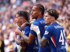 El delantero del Chelsea está tentado por la jugada del Barcelona: ya ha hablado con la estrella blaugrana El delantero del Chelsea está tentado por la jugada del Barcelona: ya ha hablado con la estrella blaugrana